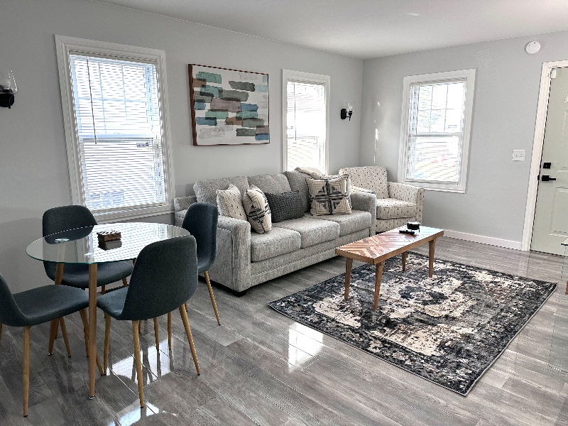 Newly Renovated- Pet Friendly- 2Bd 1Bth - Photo 1