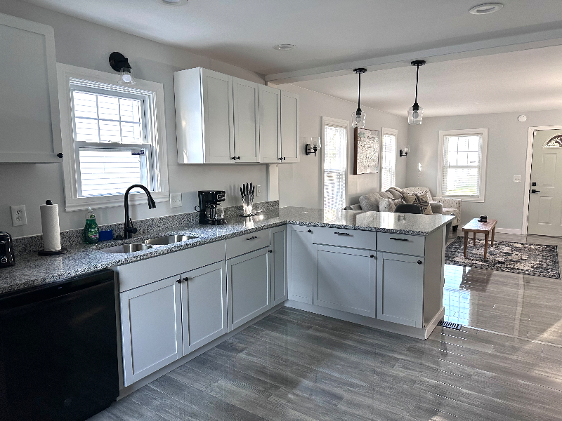 Newly Renovated- Pet Friendly- 2Bd 1Bth - Photo 3