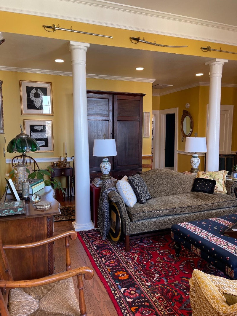 Upscale furnished downtown charleston condo close to musc roper