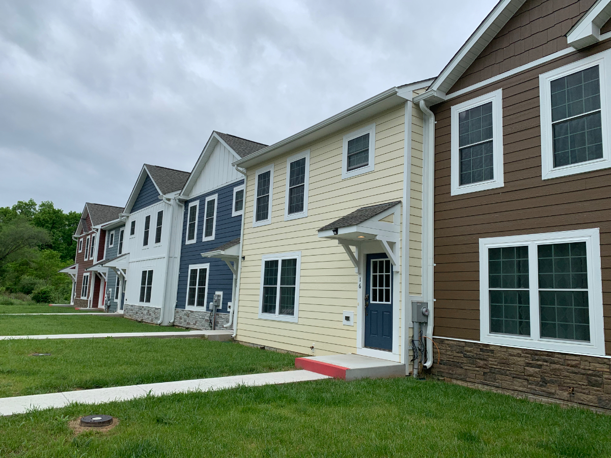 Nice house in safe neighborhood near all the local hospitals - Photo 3