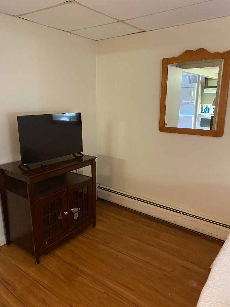 Lovely 1 bedroom on quaint Dairy Farm 8 miles to hospital - Photo 10