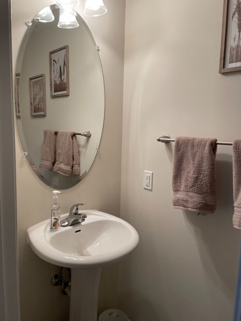Furnished Townhome - Within 3 Miles of All Hospitals and University - Photo 8