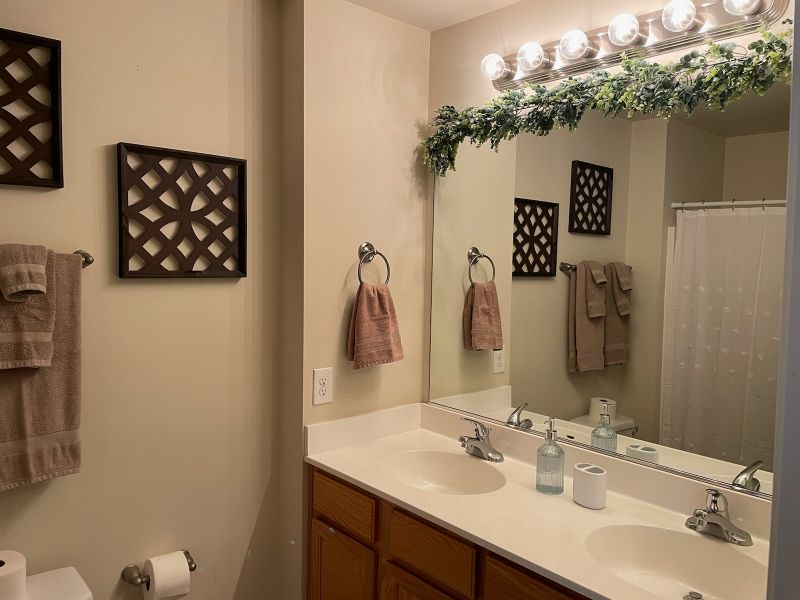 Furnished Townhome - Within 3 Miles of All Hospitals and University - Photo 11