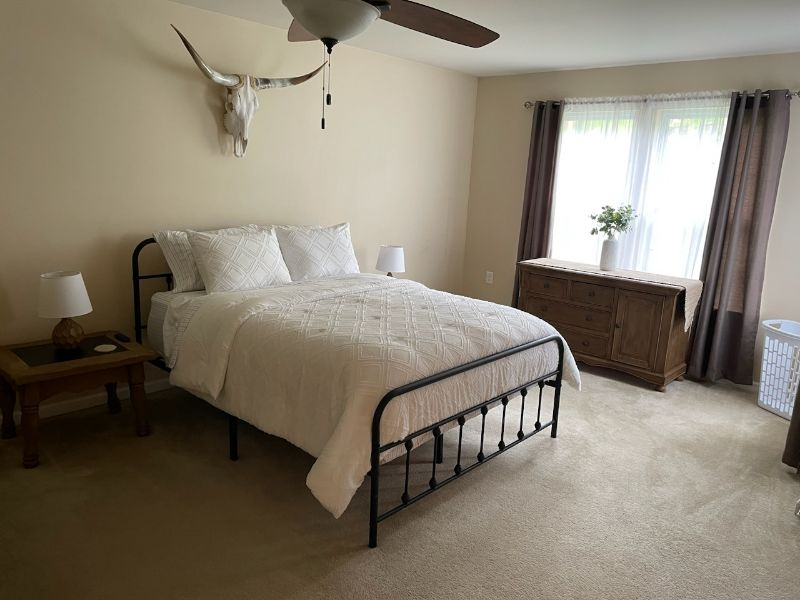 Furnished Townhome - Within 3 Miles of All Hospitals and University - Photo 9