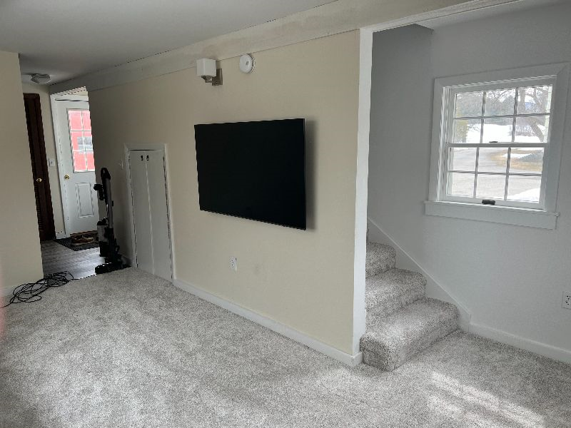 Cozy Cottage - Convenient Location - Photo 4