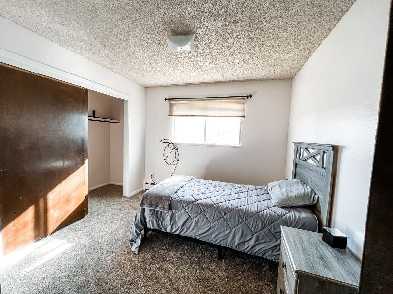 Cozy 2 bedroom apartment - furnished and comfortable - Photo 3