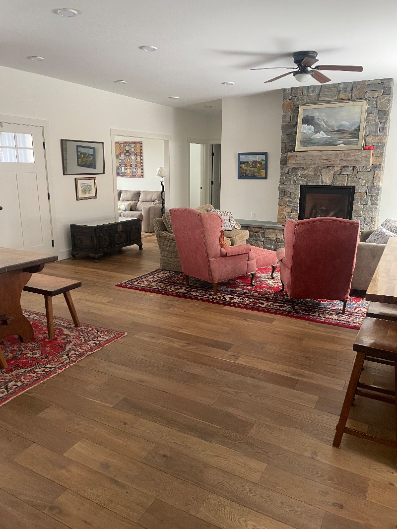 Quaint home in the quiet of Waterbury - Photo 7
