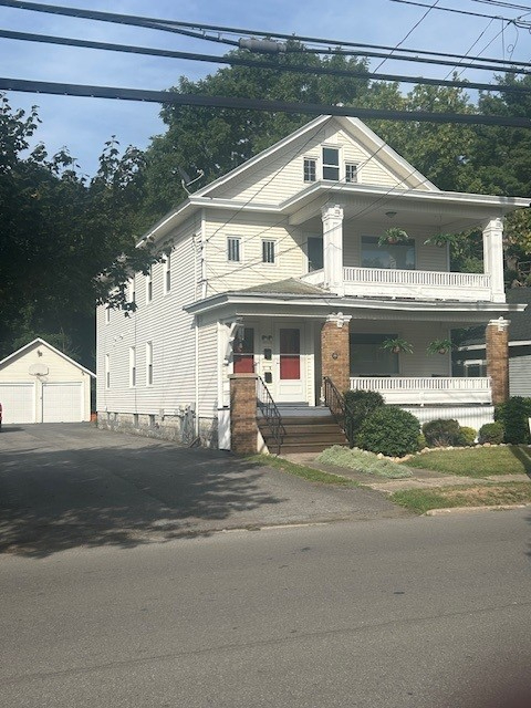 Furnished 2br Apartment w/sitting room - Photo 11