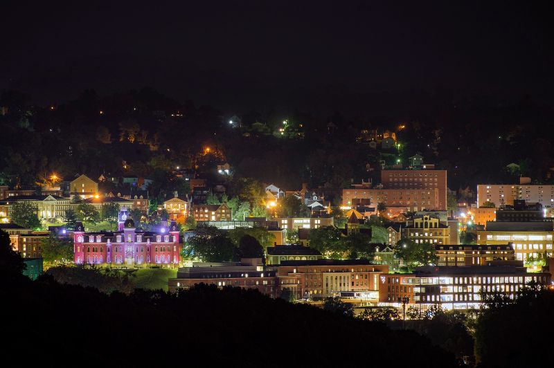 Historic house with epic river and downtown views - Photo 2