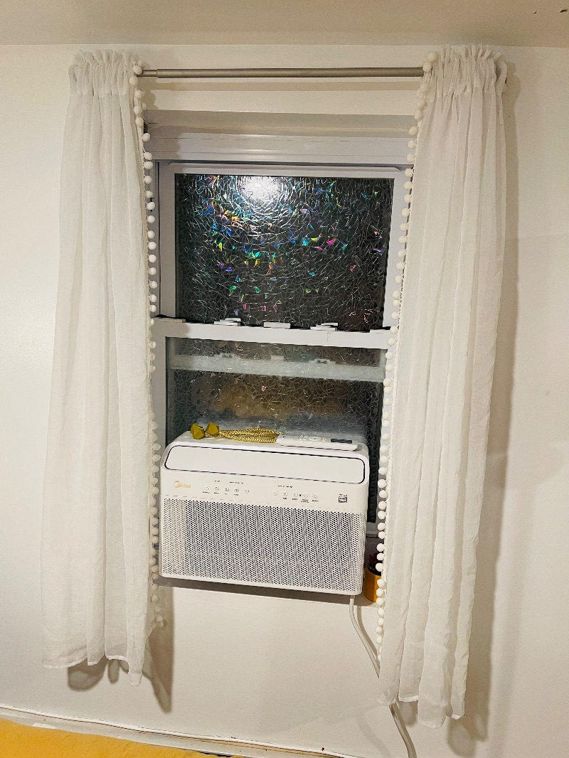 Cozy Chic Basement Studio - Photo 12