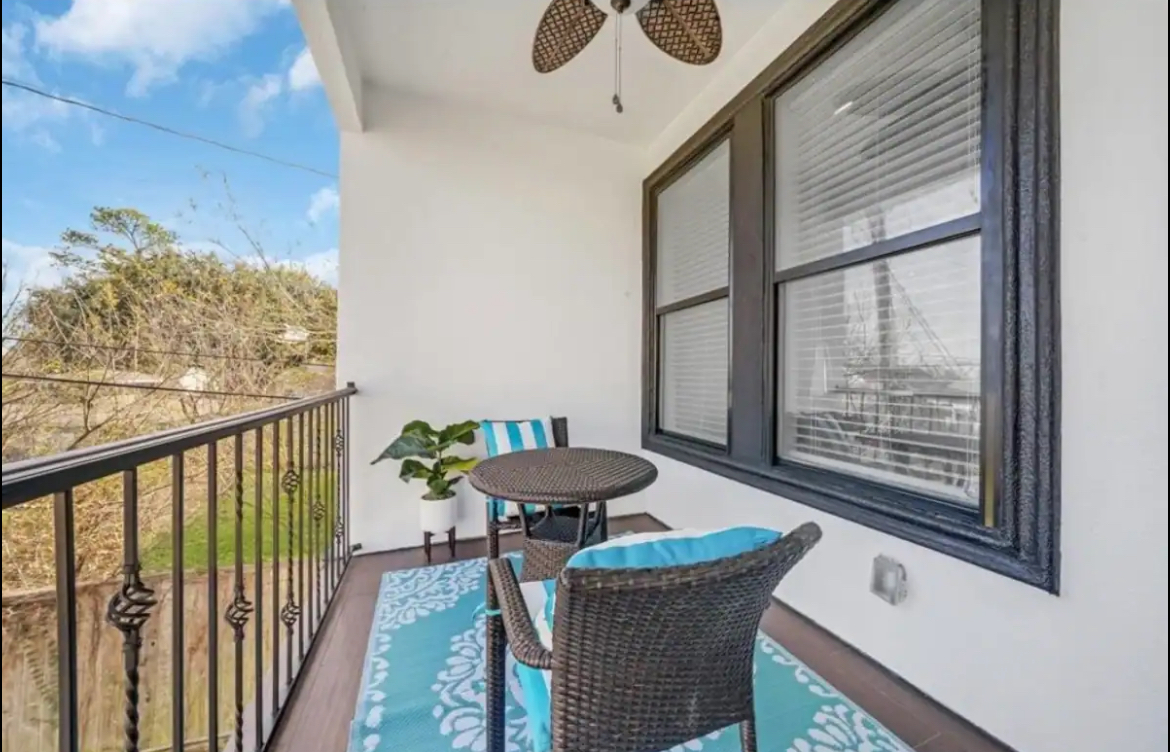 Newly Remodeled House Near Texas Medical Center - Photo 11