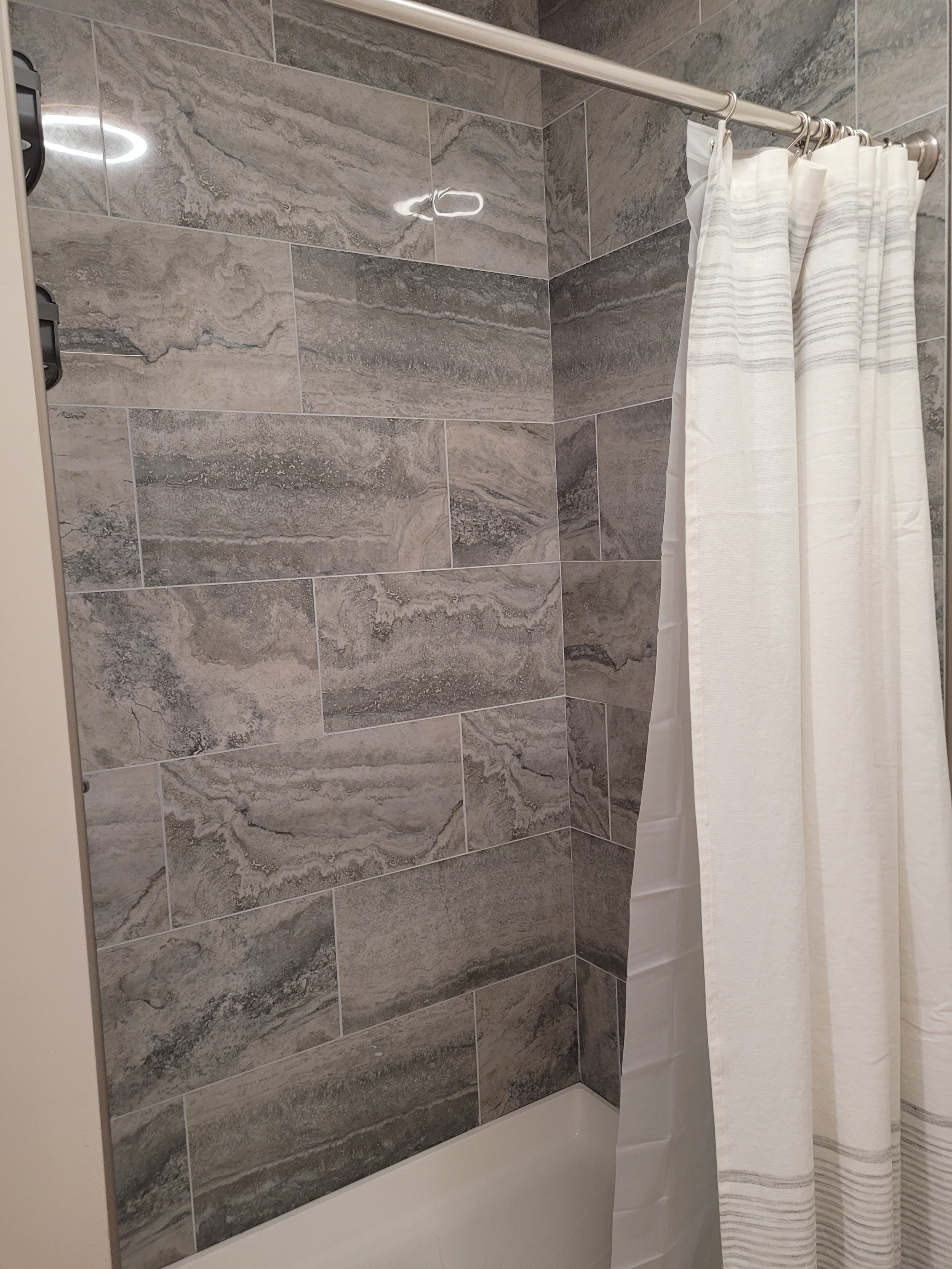 Stunning New 1 Bedroom Washer/Dryer Private B - Photo 8