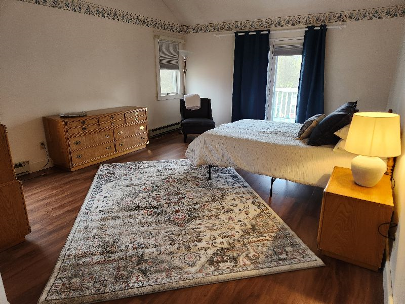 Large renovated bedroom suite close to everything
