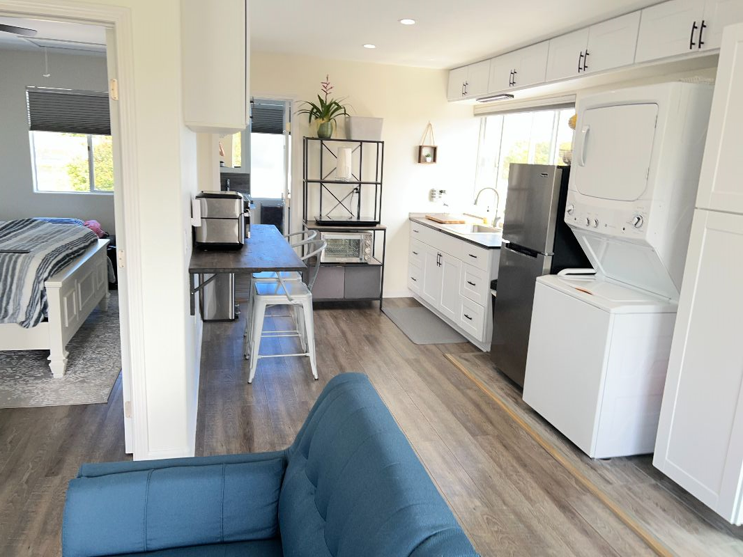 North PB 1B/1B, detached unit 2nd floor ,gated entrance with Partial Ocean and Bay Views - Photo 2