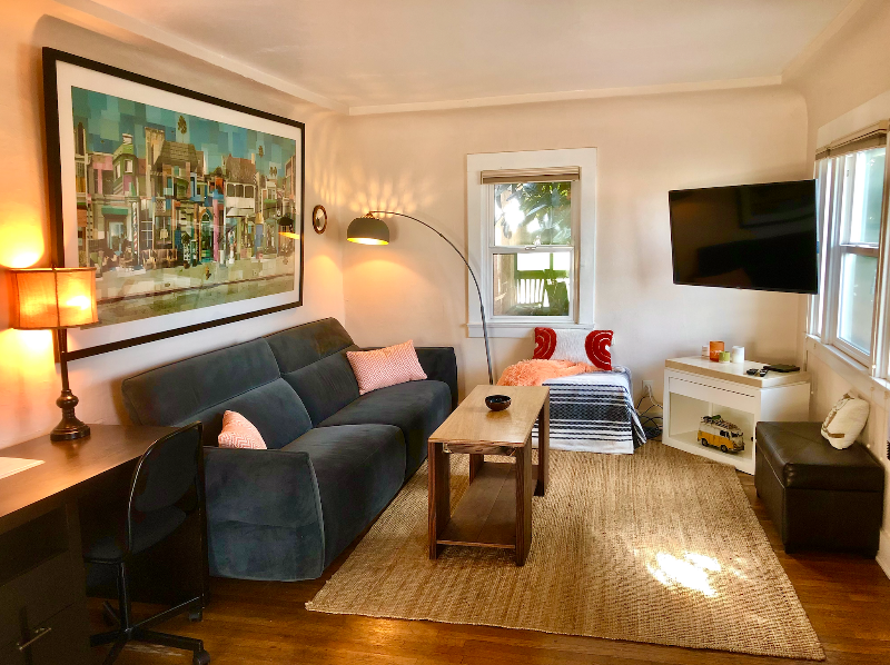 The Traveler's Home in San Diego - Photo 3