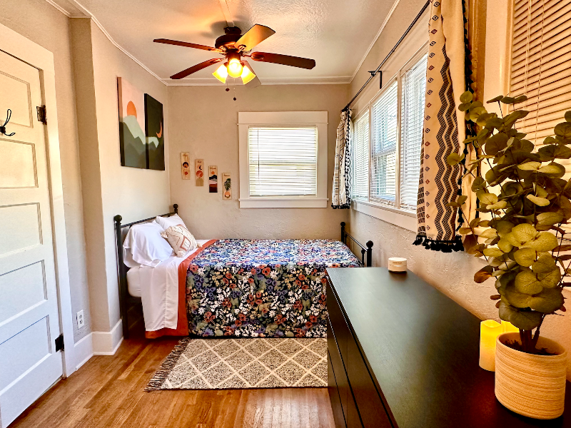 The Traveler's Home in San Diego - Photo 6