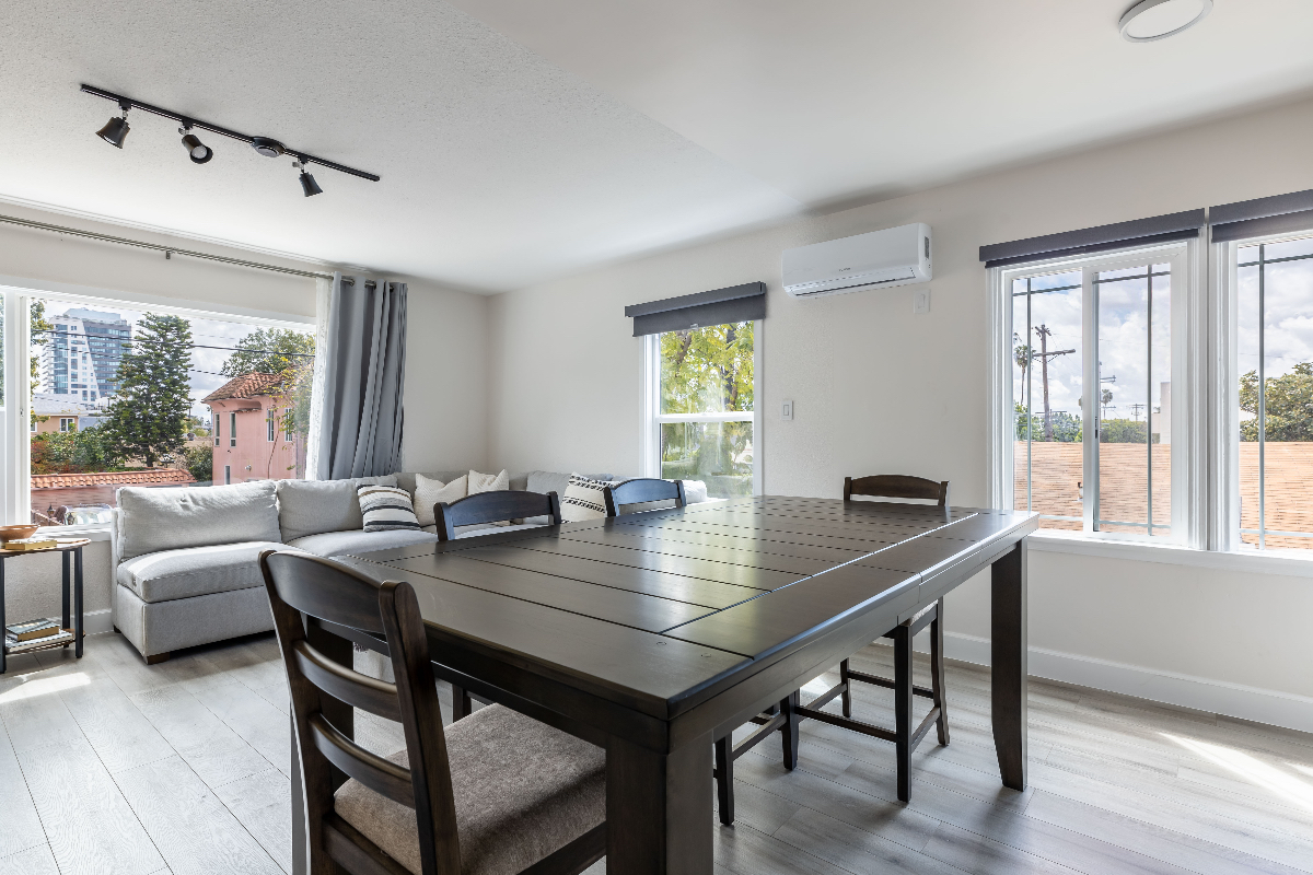 MODERN 1B1B W/ DEDICATED WORK SPACE&PRIVATE PATIO - Photo 6