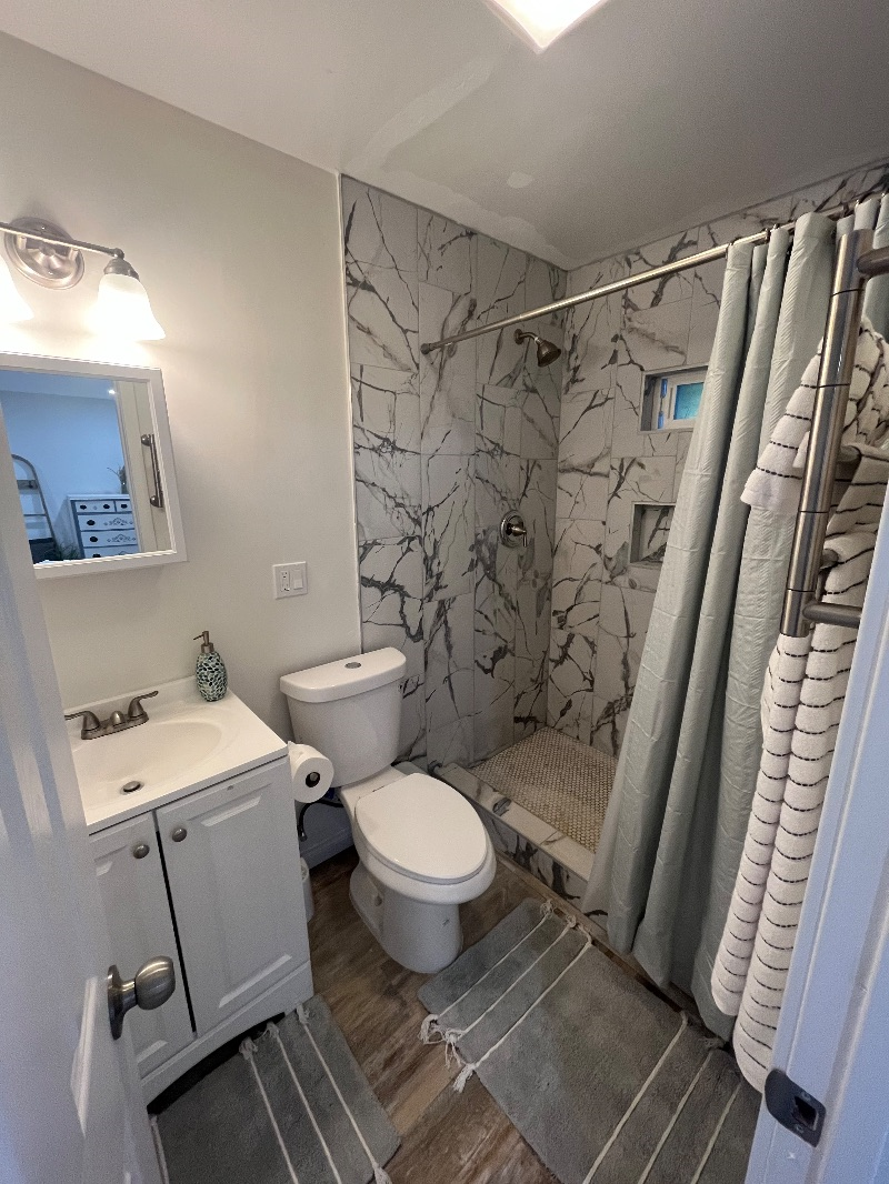Brand new airy studio - centrally located! - Photo 5