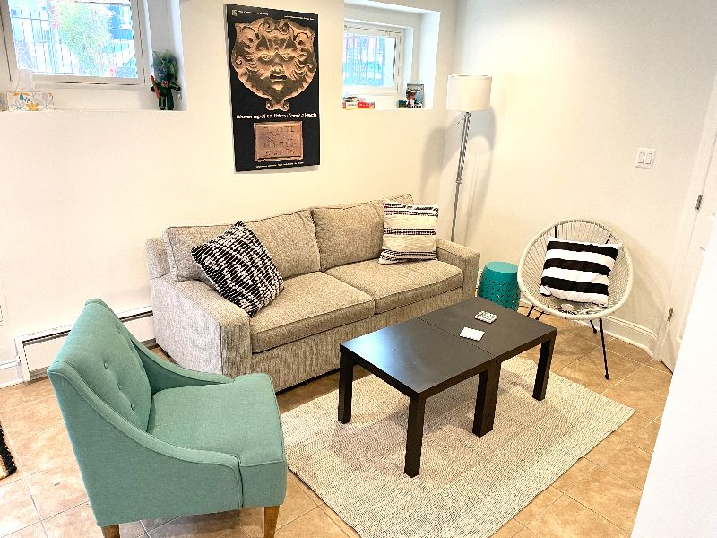 Private and Cozy One-Bedroom - Photo 1