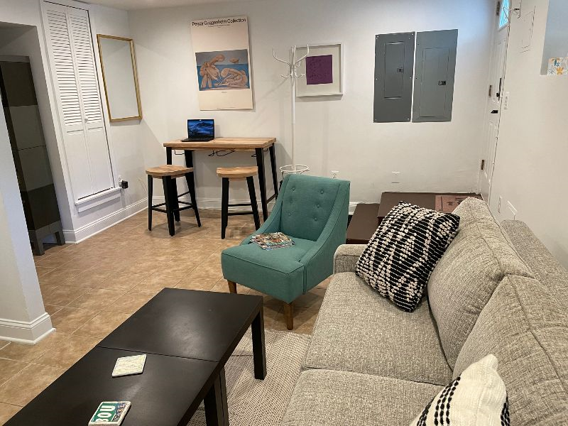 Private and Cozy One-Bedroom - Photo 4