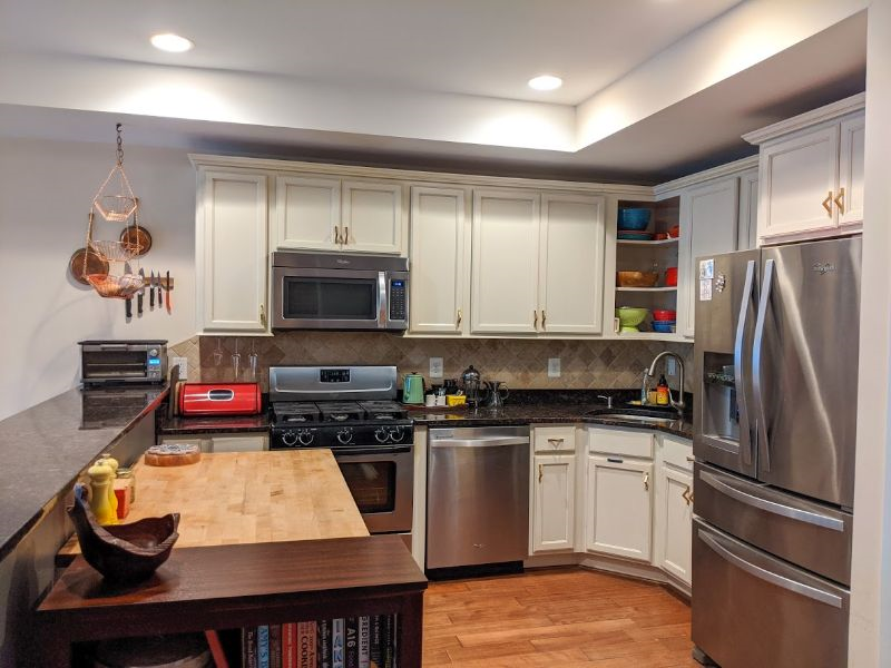Colorful and Spacious 2LVL Condo near Washington Hospital Center and Children's National - Photo 6