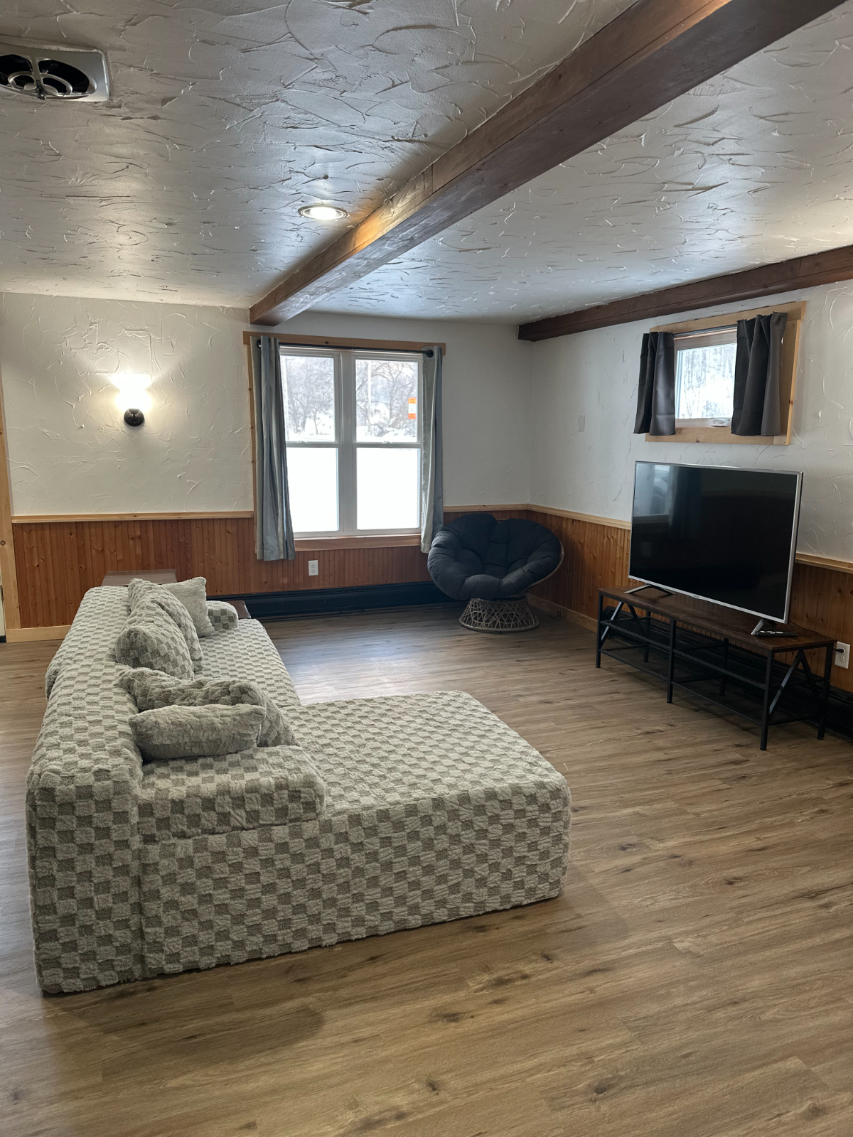 Cozy Studio near town with river access - Photo 12