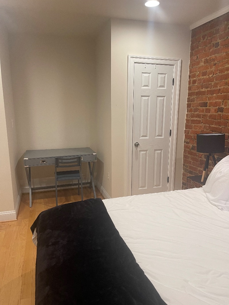 Private Gardel Level Unit- Rowhouse in NW Wash, DC - Photo 6