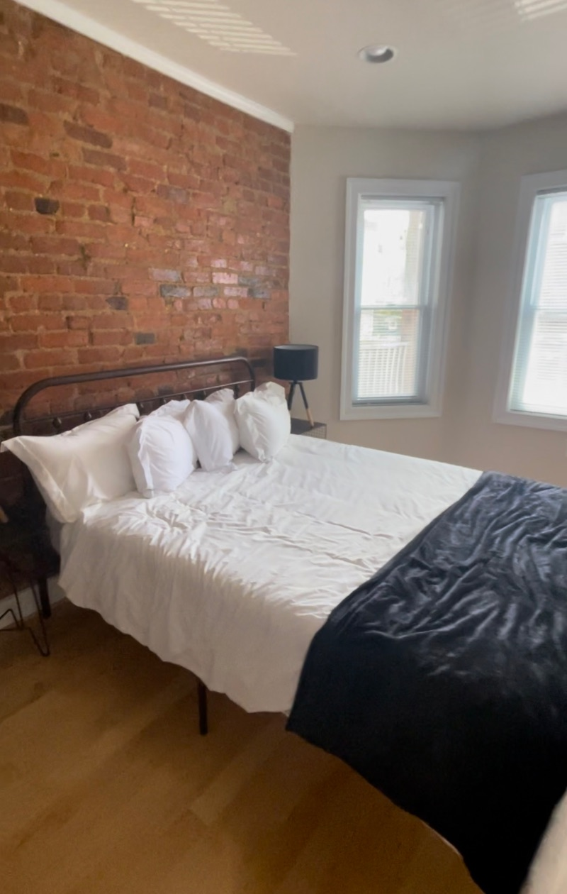 Private Gardel Level Unit- Rowhouse in NW Wash, DC - Photo 3