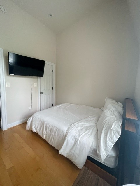 Private Gardel Level Unit- Rowhouse in NW Wash, DC - Photo 3