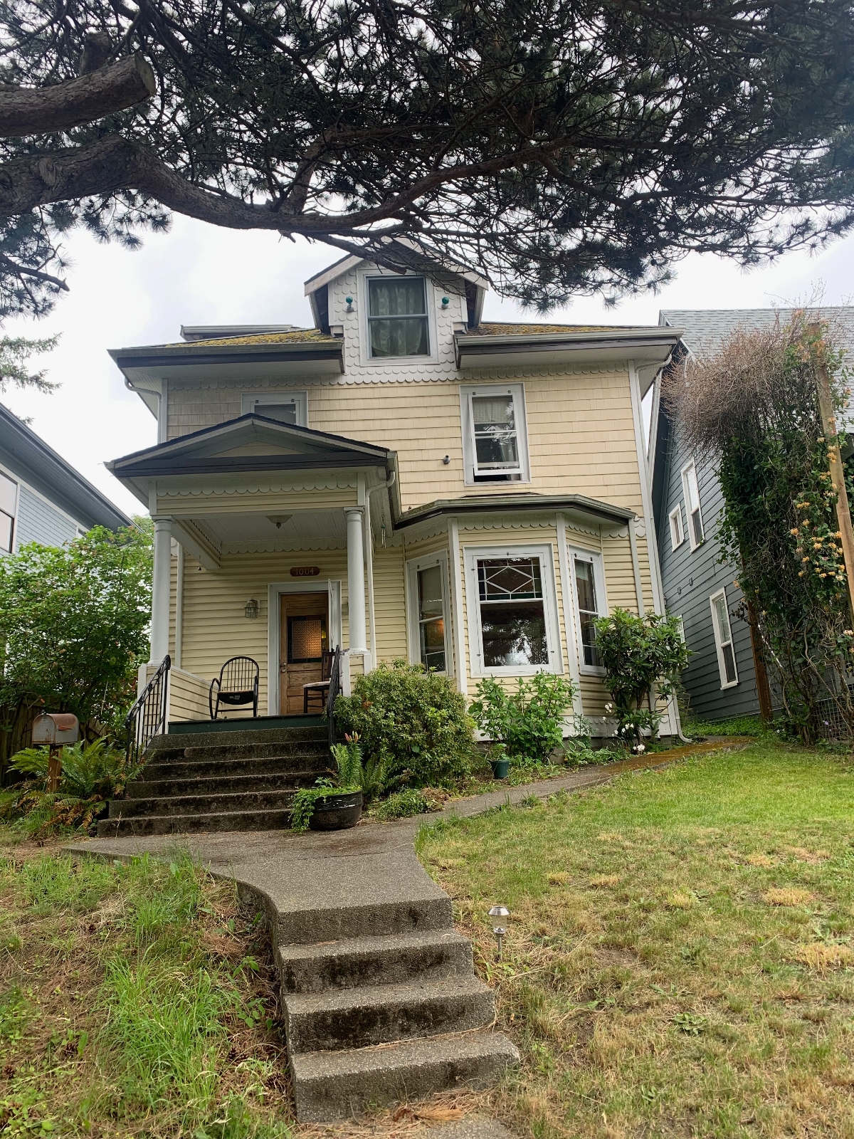 Suite in Victorian Home with Bedroom and Study Near Downtown and WWU - Photo 6