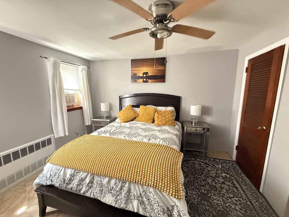 Quiet Brooklyn 2BR Garden-Level Apt. Washer/Dryer & Utilities Included (Quiet Den) - Photo 11
