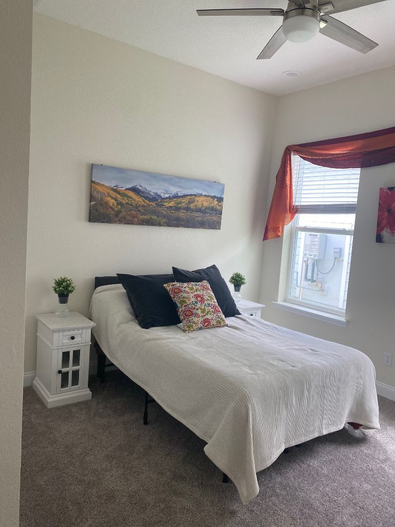Cozy room in Luxury neighborhood