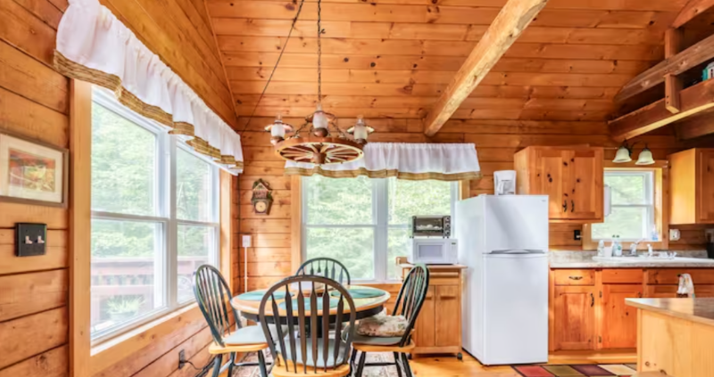 Cabin in the Woods - Photo 5