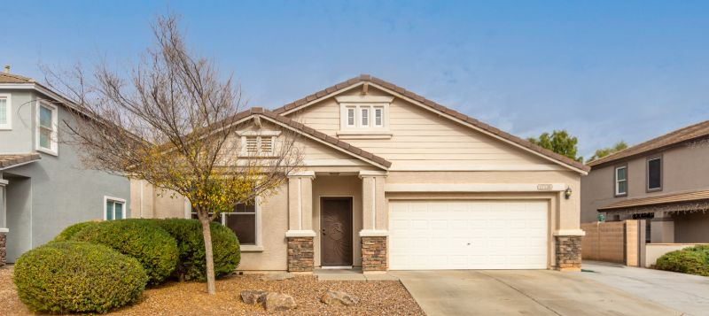 Photo inspiration: Side Properties Near Hospitals Reference: Luxurious Home Near Hospitals Availability