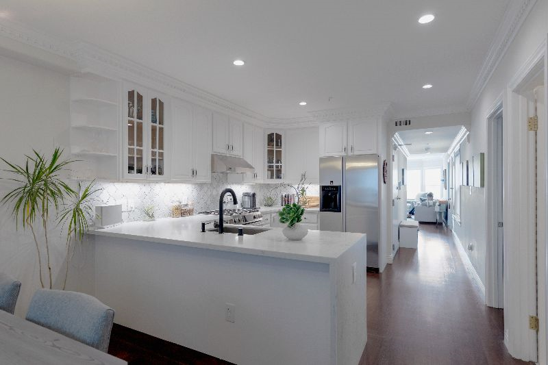 Luxurious Condo Near GG Park - Photo 2