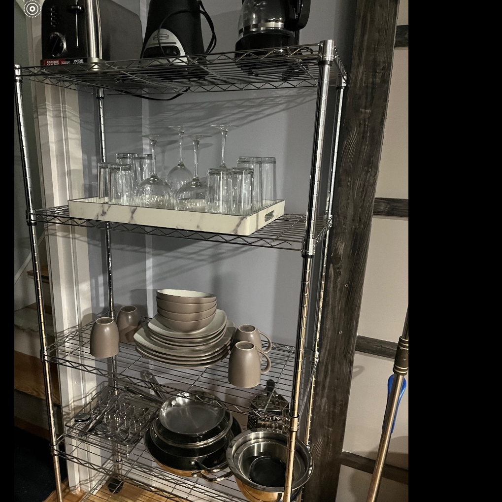 Gorgeous, Cozy, 1 bedroom apartment with Barn doors, full kitchen. Close to Hospital, shopping cente - Photo 6