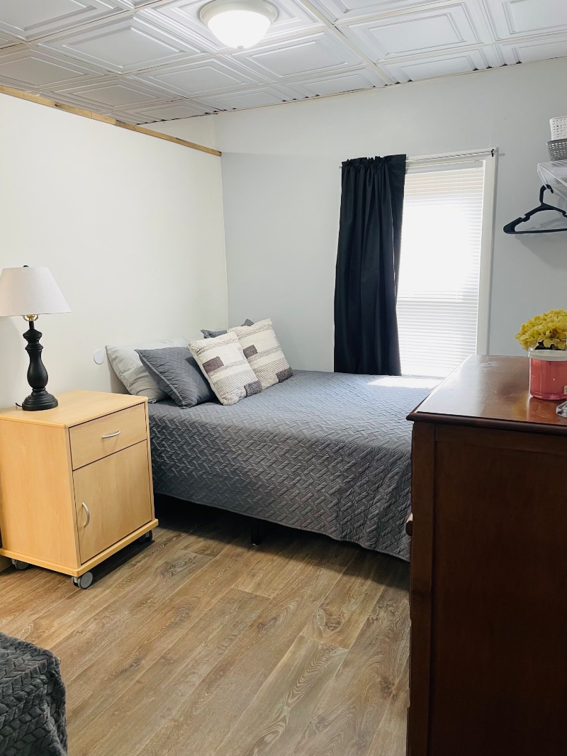 ONE BEDROOM APARTMENT (FULLY FURNISHED, ULTILITIES INCLUDED) - Photo 1