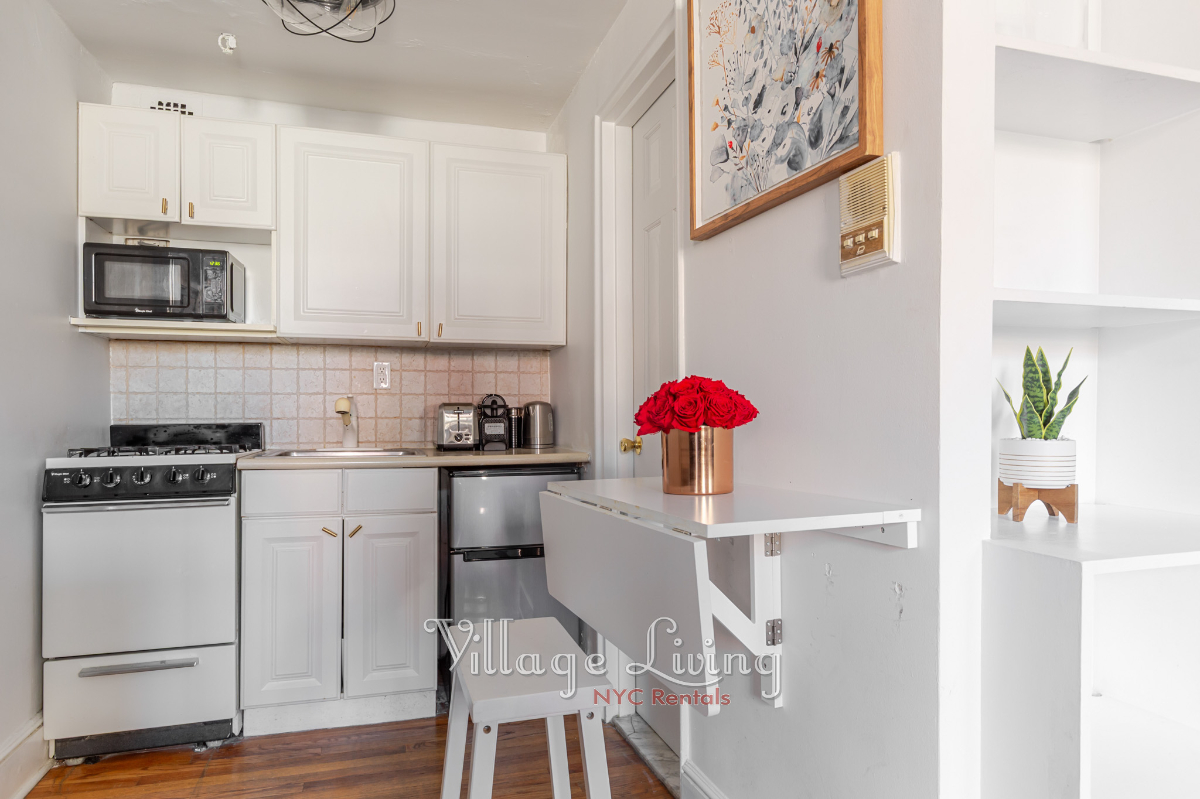 Charming studio in the heart of the West Village - Photo 8