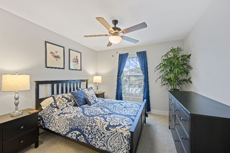 Cincinnati Charmer - Clean, Safe, Convenient - Photo 8
