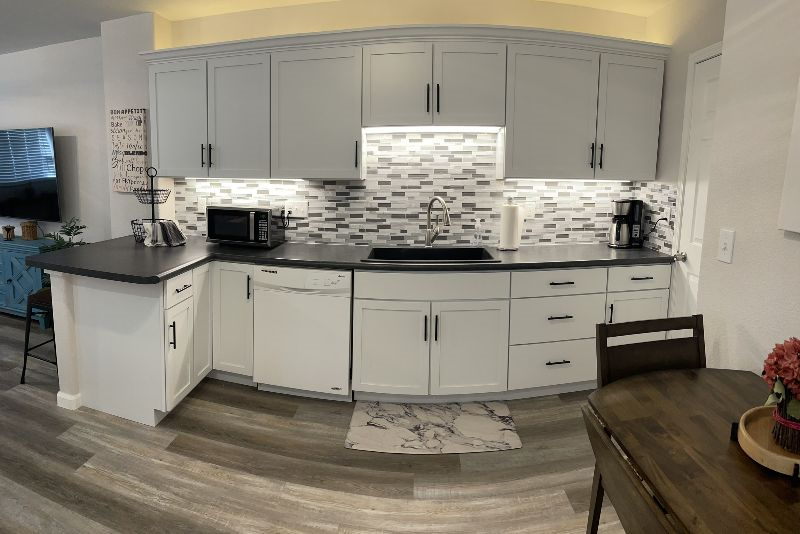 No. 4 - Beautiful newly remodeled downstairs unit - Photo 11