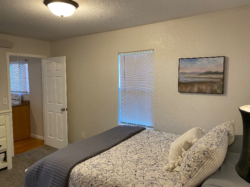 No. 4 - Beautiful newly remodeled downstairs unit - Photo 11