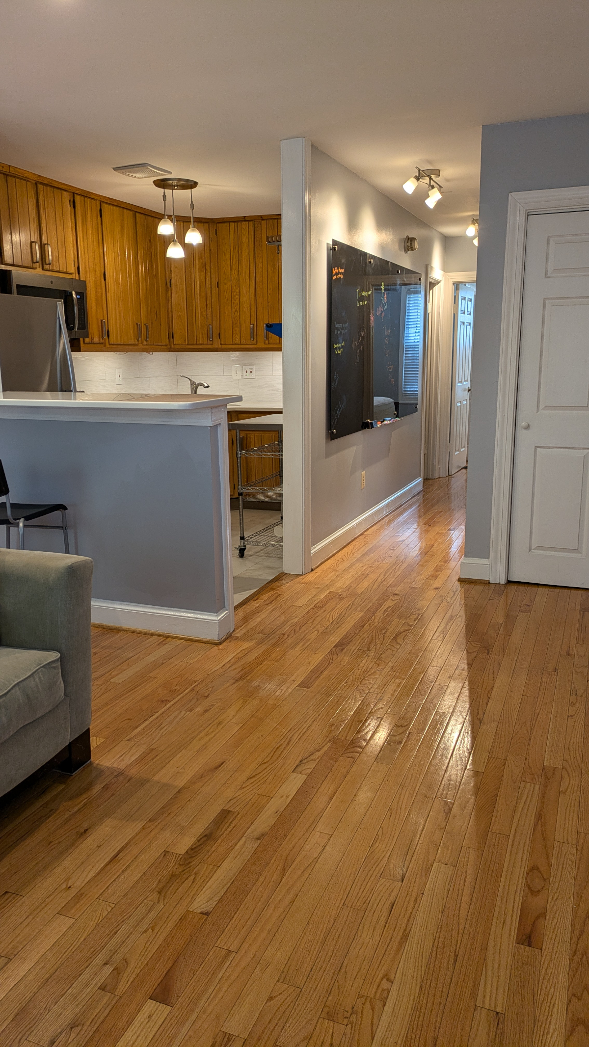 Sunny two bedroom on Capitol Hill in Wash DC - Photo 12