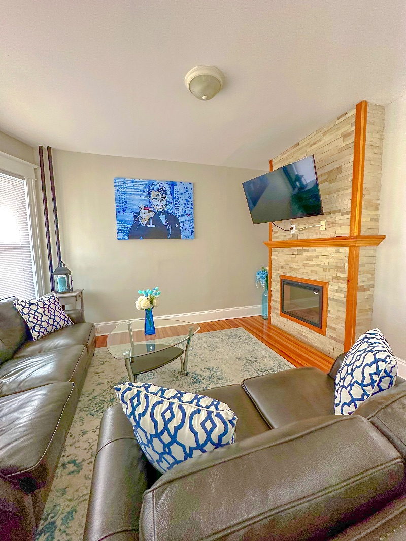 ''The Leo Home'' Private Bedrooms - Shared Bathroom/Living/Kitchen - .73 miles to Albany Med - Photo 2