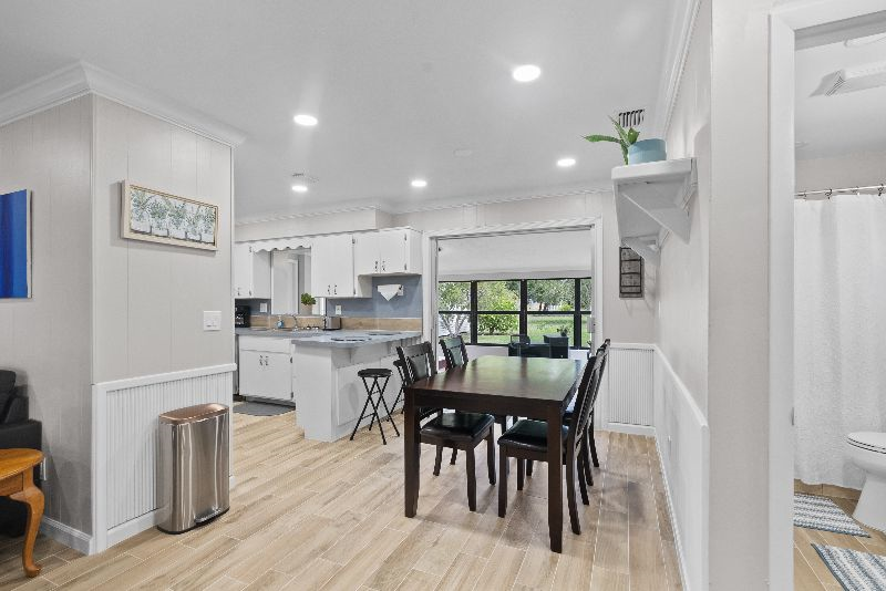 spacious-2-bed-1-bath-easy-access-to-ft-pierce-vero-beach-pet