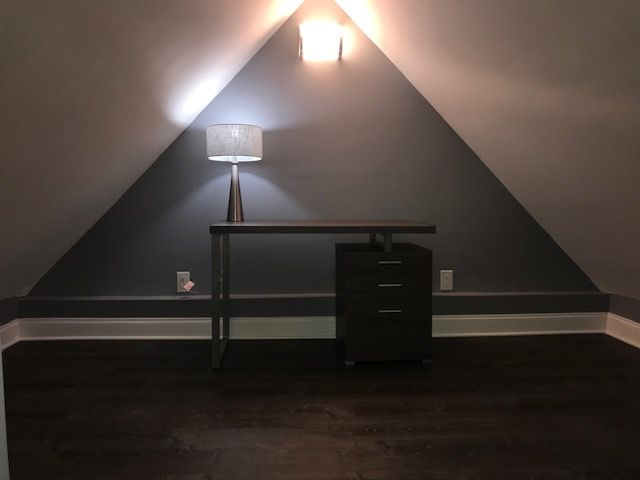Split Level 3 BDR Apt in quiet 2 Family House - Photo 3