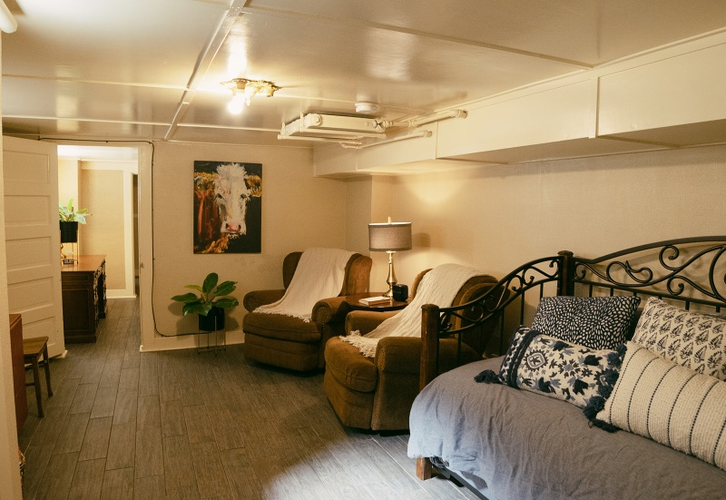 downtown farmhouse luxe living - Photo 2