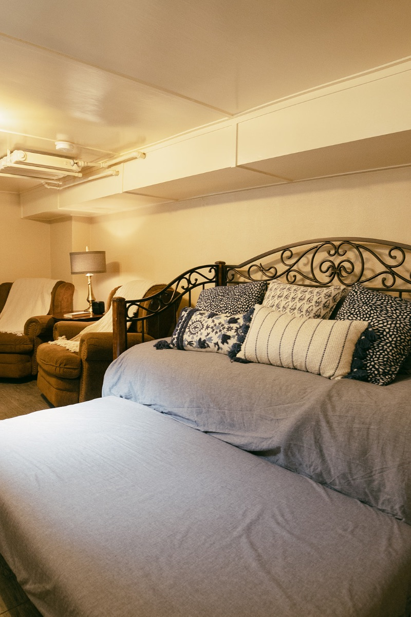 downtown farmhouse luxe living - Photo 5