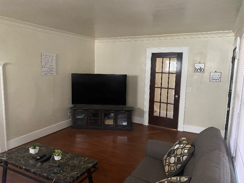 Fully Furnished Property Close to Local Hospital - Photo 8