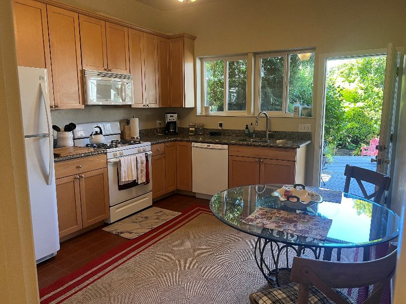 Noe Valley Garden Apartment - Photo 4