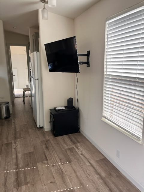 New 1 Bedroom Separate House - Photo 3